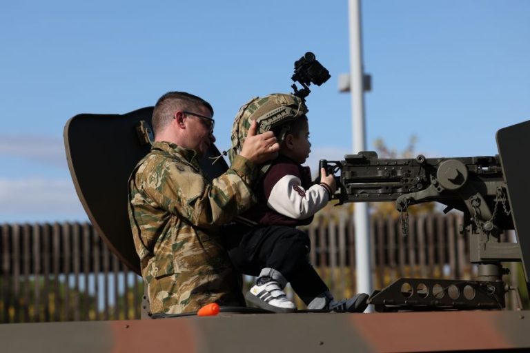 Στιγμιότυπα από την παρέλαση στη Θεσσαλονίκη