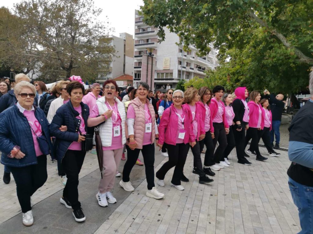 “Ροζ ποτάμι” πλημμύρισε την Κομοτηνή