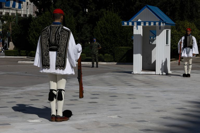 Στην Ολομέλεια σήμερα για συζήτηση η τροπολογία για το Μνημείο του Αγνώστου Στρατιώτη – Παρέμβαση από τον Κυριάκο Μητσοτάκη