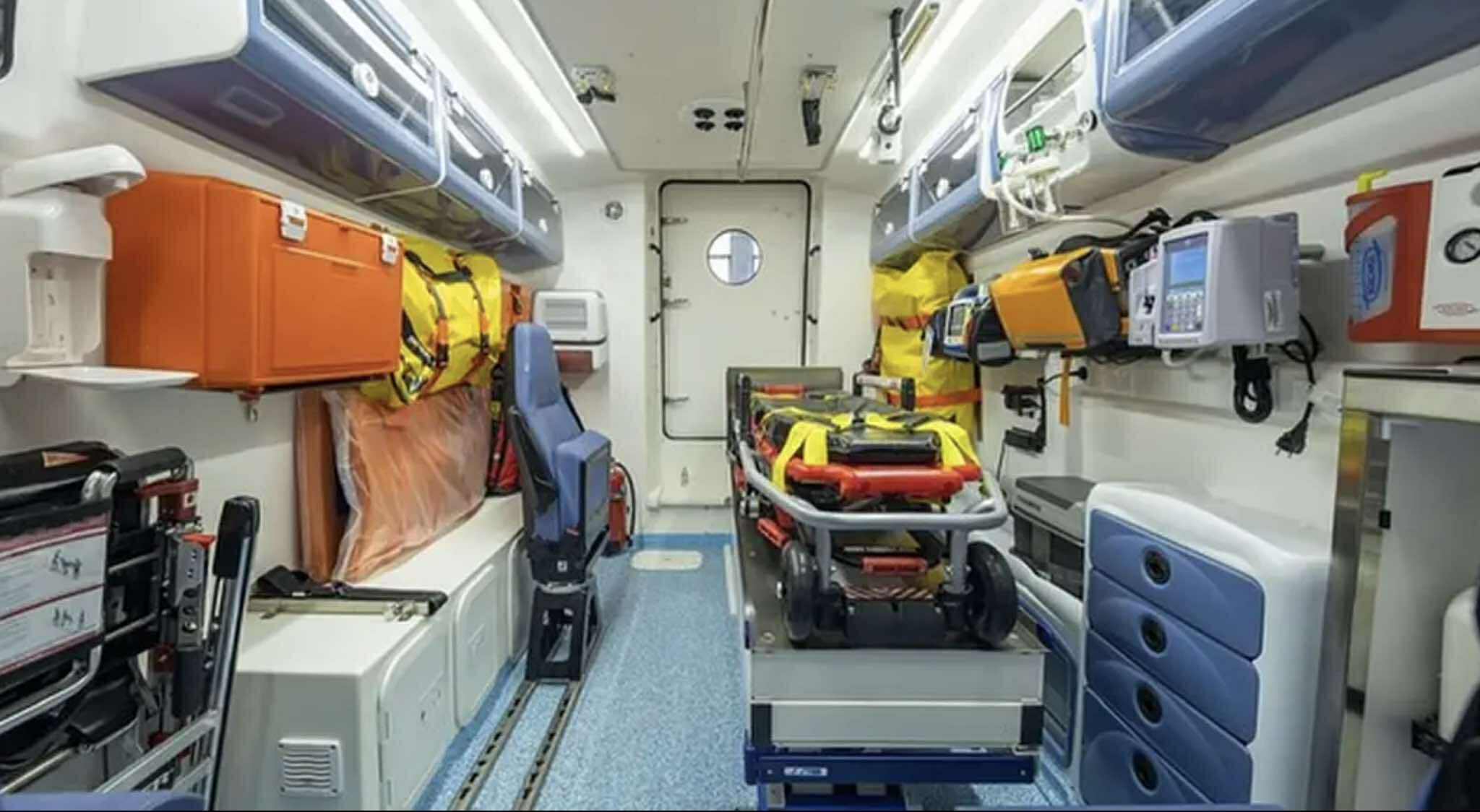 Ιεράπετρα: Παραδόθηκε το νέο πλωτό ασθενοφόρο του Λιμενικού Σώματος