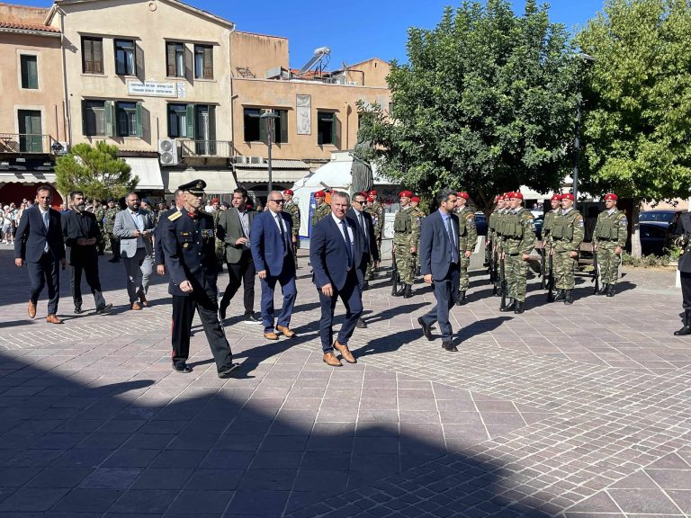 Με λαμπρότητα ο εορτασμός της εθνικής επετείου στα Χανιά