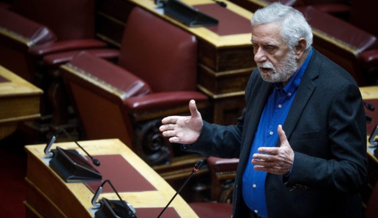 Βουλή: Ορκίστηκε βουλευτής ο Θοδωρής Δρίτσας – Πήρε την έδρα του Αλέξη Τσίπρα