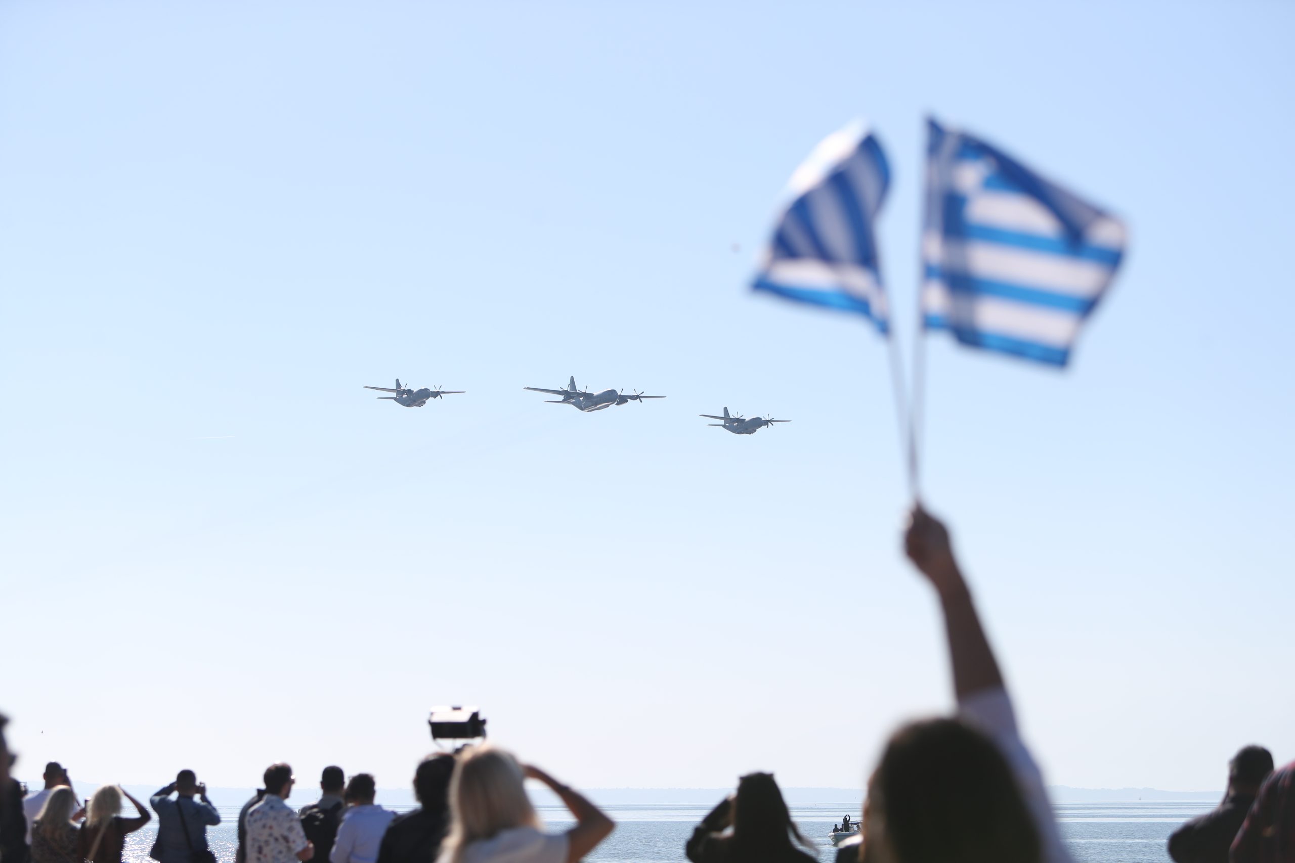 Θεσσαλονίκη: Διελεύσεις πτητικών μέσων της Πολεμικής Αεροπορίας