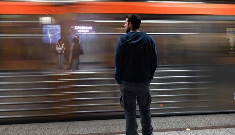 Αποκαταστάθηκε η κυκλοφορία στη γραμμή 3 του μετρό που είχε διακοπεί λόγω προβλήματος στην ηλεκτροδότηση