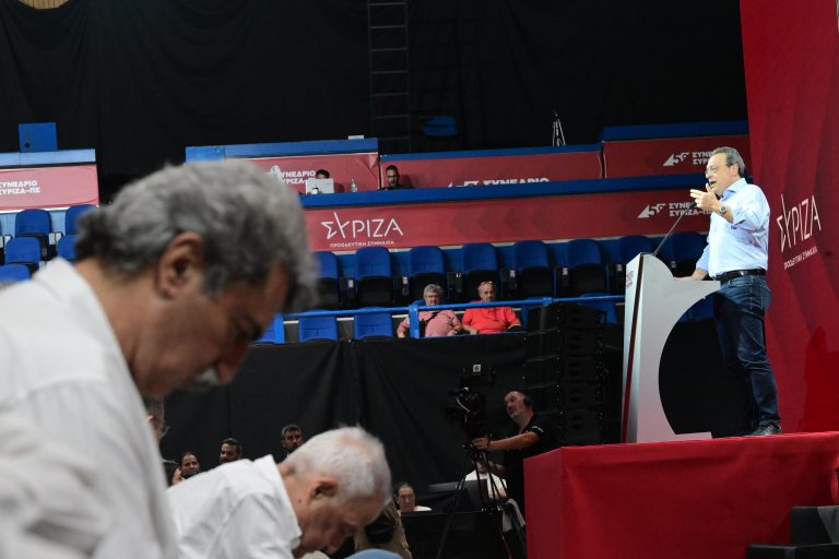 Συνεδρίαση ΣΥΡΙΖΑ: Ηχηρό «ναι» στην πρόταση Φάμελλου για συμπόρευση με Τσίπρα – Έντονη διαφωνία Πολάκη, σκληρή γραμμή κατά Τσίπρα