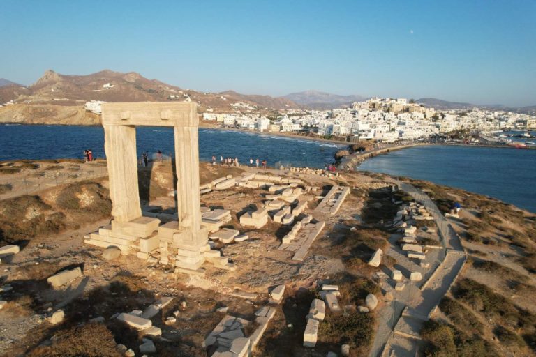 Η Νάξος αναδείχθηκε «Καλύτερο νησί της Ευρώπης» στα Conde Nast Traveller Readers’ Choice Awards 2025