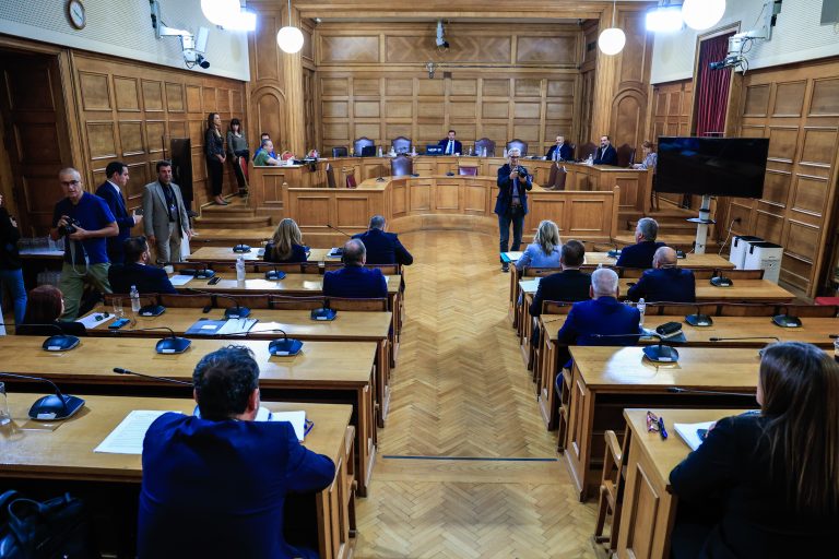 Πηγές ΝΔ: Στο άρμα της Ζωής παραμένει η αντιπολίτευση
