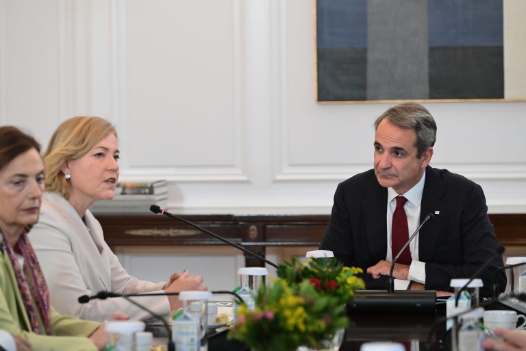 Συνάντηση του Πρωθυπουργού με την Εκτελεστική Αντιπρόεδρο της Κομισιόν