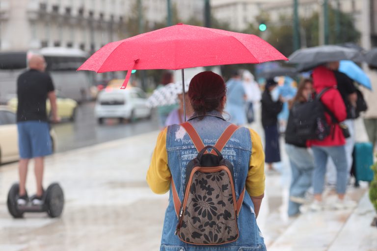 Καιρός: Νέο κύμα κακοκαιρίας την Κυριακή με ισχυρές καταιγίδες