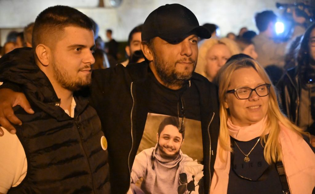 Αναβλήθηκε η προγραμματισμένη εκταφή της σορού του Ντένις Ρούτσι – Εν αναμονή νέας ημερομηνίας
