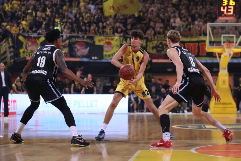 Eurocup: Εντυπωσιακός ο Άρης – Νίκησε με 98-76 το Αμβούργο και διπλασίασε τις νίκες του