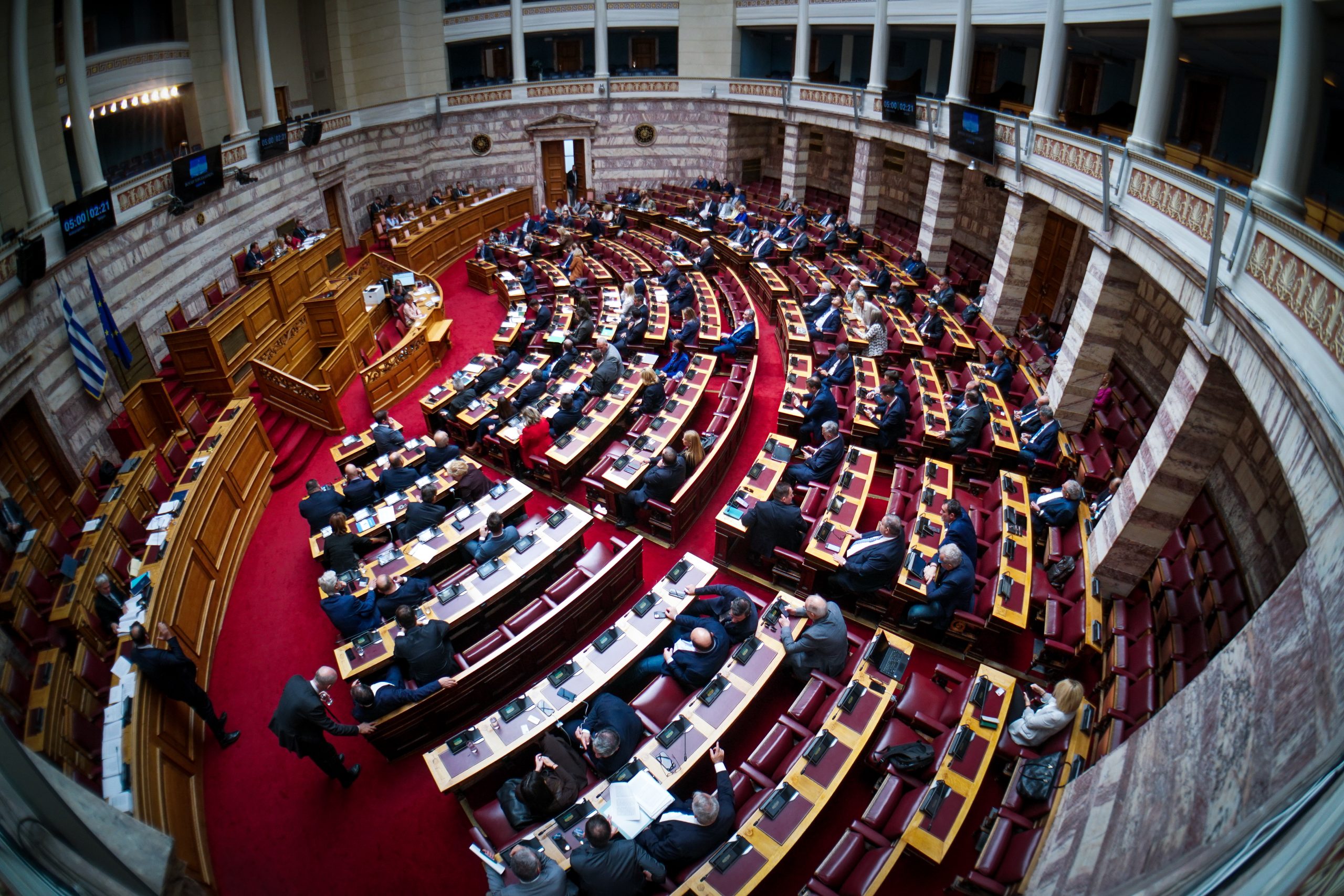Κόντρα Κεραμέως με Κουτσούμπα στη Βουλή για το εργασιακό νομοσχέδιο