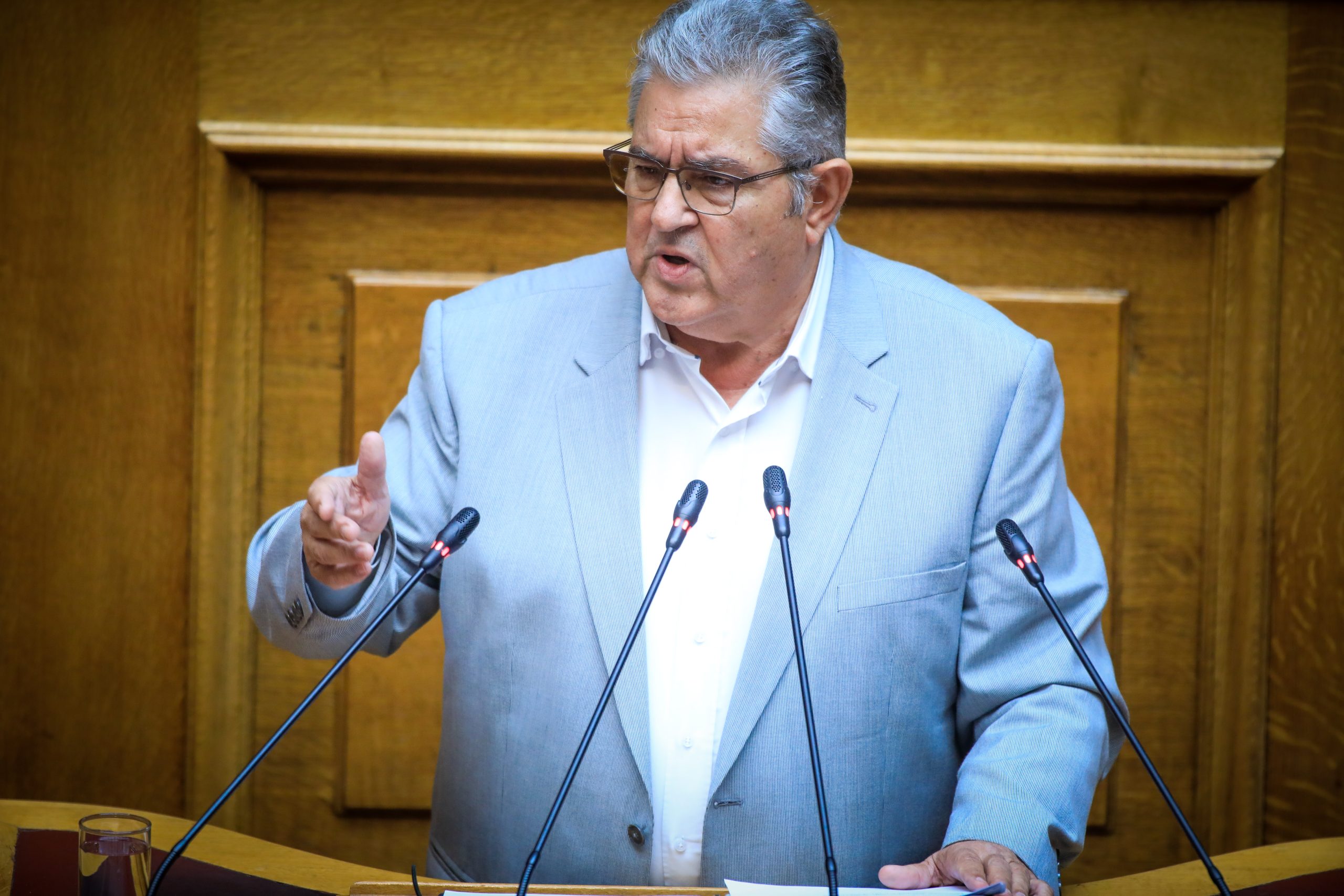 ΚΟΥΤΣΟΥΜΠΑΣ ΔΗΜΗΤΡΗΣ ΚΚΕ ΣΥΖΗΤΗΣΗ ΣΤΗΝ ΟΛΟΜΕΛΕΙΑ ΤΗΣ ΒΟΥΛΗΣ ΓΙΑ ΘΕΜΑΤΑ ΕΞΩΤΕΡΙΚΗΣ ΠΟΛΙΤΙΚΗΣ (ΓΙΩΡΓΟΣ ΚΟΝΤΑΡΙΝΗΣ/EUROKINISSI)