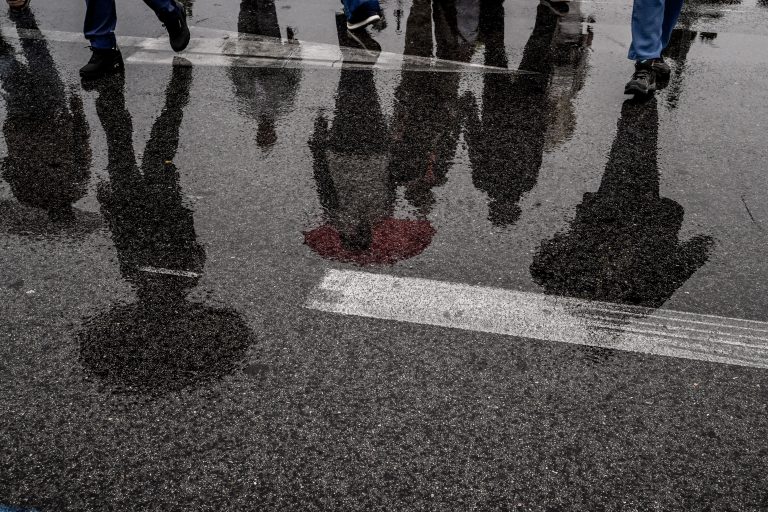 Καιρός: Φθινοπωρινά ξεσπάσματα, βροχές αλλά και τριαντάρια  – Πρόγνωση από την Α. Τυράσκη