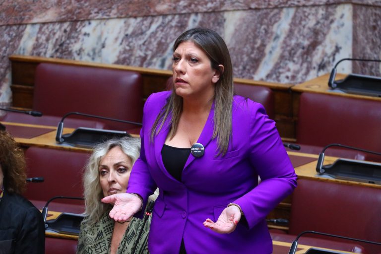 Ένταση στη Βουλή με Κωνσταντοπούλου: Επιχείρησε να καταγράψει με κινητό την Μπακογιάννη – Επίθεση και στη Γεροβασίλη