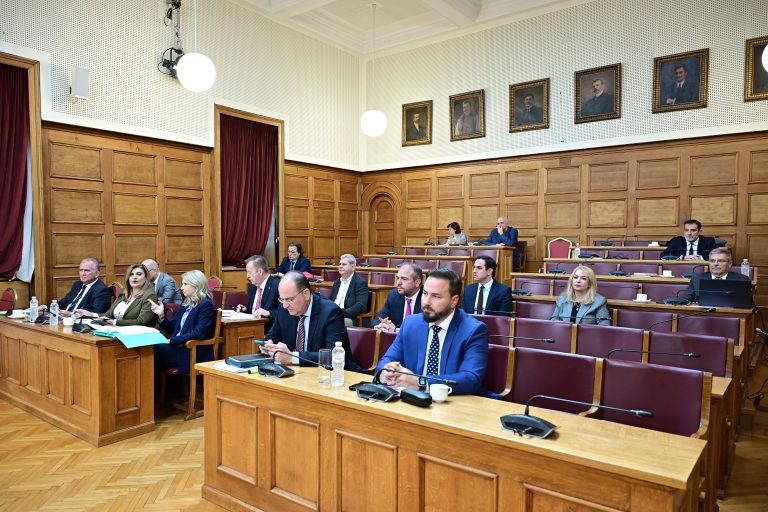 ΟΠΕΚΕΠΕ: Αντιπαράθεση στην Εξεταστική για τη διεύρυνση των μαρτύρων – Διαμαρτυρίες από τους αγρότες για την καθυστέρηση των ενισχύσεων