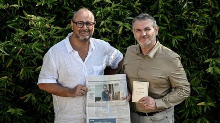 Έμεναν στην ίδια πόλη χωρίς να το ξέρουν: Η ιστορία του καθηγητή που βρήκε τον χαμένο αδερφό του μετά από 57 χρόνια