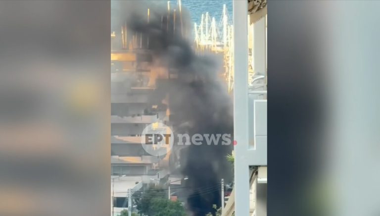 Στις φλόγες τέσσερα αυτοκίνητα στον Άλιμο – Αποκλειστικό βίντεο
