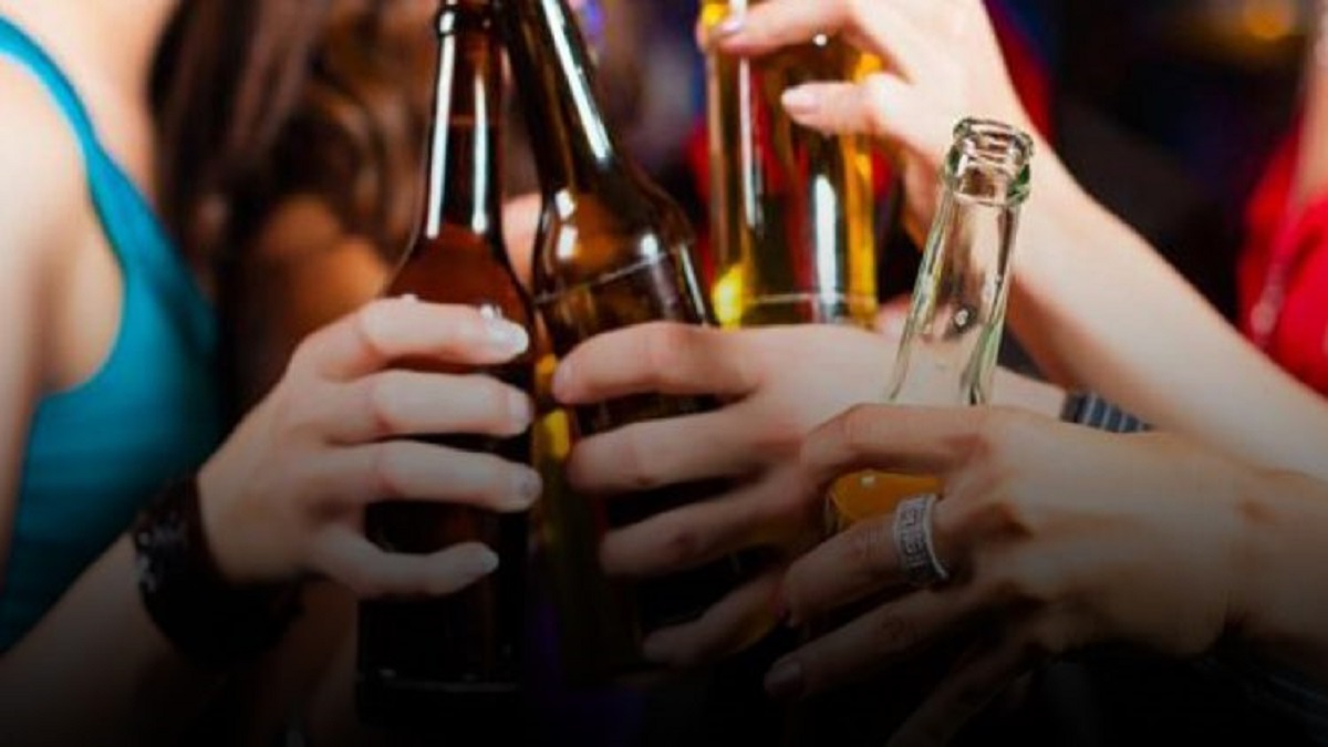 «Νυχτερινός Ποιμήν»: Η επιχείρηση της αστυνομίας για τον εντοπισμό ανήλικων σε μπαρ – Έγιναν οι πρώτες συλλήψεις