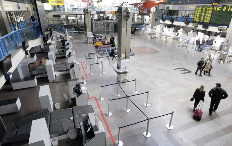 Η Λιθουανία κλείνει τα συνοριακά περάσματα με τη Λευκορωσία λόγω των εισερχόμενων αερόστατων