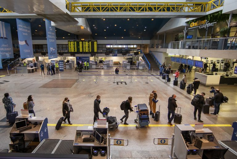 Λιθουανία: Το αεροδρόμιο του Βίλνιους αναστέλλει την εναέρια κυκλοφορία λόγω παρουσίας αερόστατων θερμού αέρα