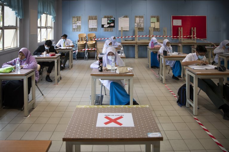 Μαλαισία: Περίπου 6.000 μαθητές νόσησαν από γρίπη – Έκλεισαν τα σχολεία προληπτικά
