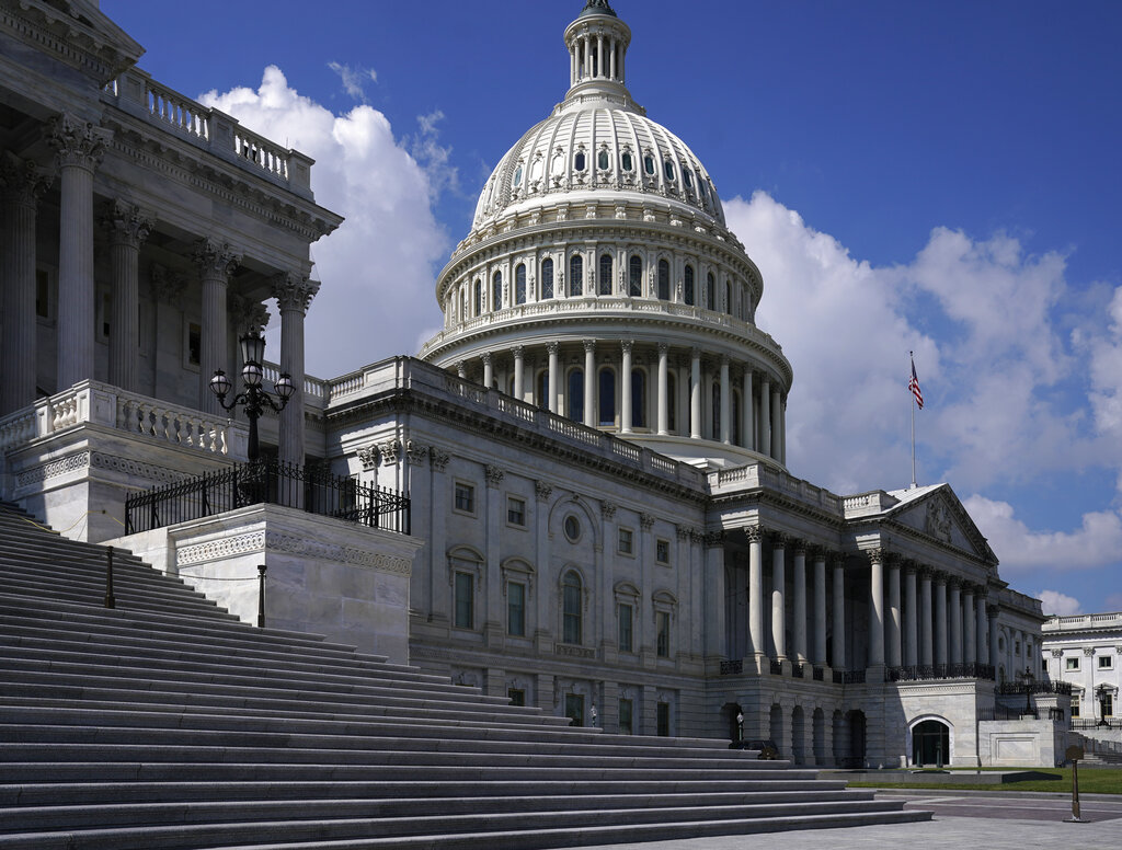 ΗΠΑ: Η Γερουσία απέρριψε τους δασμούς που επέβαλε ο Τραμπ σε περισσότερες από 100 χώρες