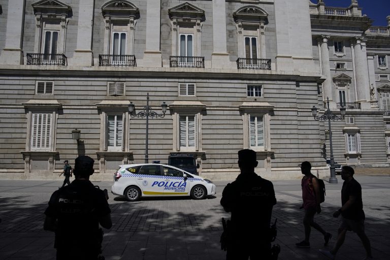 Θάνατος του ιδρυτή της Mango: Η έρευνα εξετάζει το ενδεχόμενο ανθρωποκτονίας – Ύποπτος ο γιος του