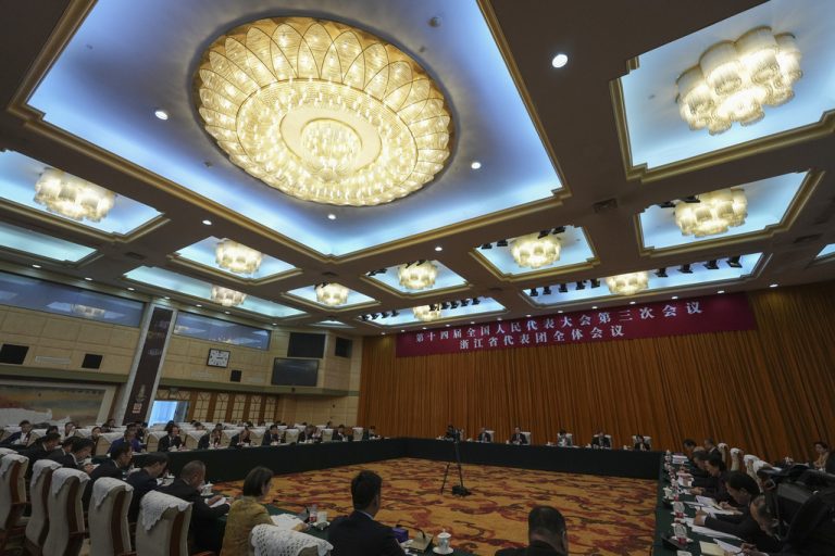 Κίνα: Η αντιπαλότητα με τις ΗΠΑ και τα μακροπρόθεσμα σχέδια