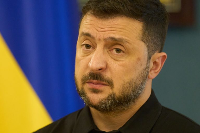 Ο Ζελένσκι κατήγγειλε την παρουσία χιλιάδων εξαρτημάτων που κατασκευάζονται από ξένες εταιρείες σε ρωσικούς πυραύλους και drones