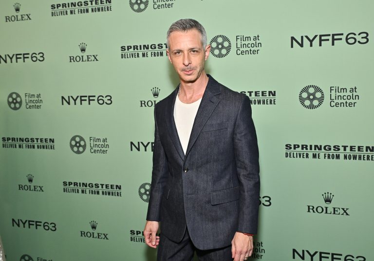 Jeremy Strong: Από το «Succession» στη βιογραφία του Σπρίνγκστιν και το ertnews.gr