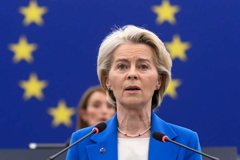 «Η Ευρώπη σε υψηλό συναγερμό»: Το μήνυμα της φον ντερ Λάιεν ενόψει της διπλής πρότασης μομφής εναντίον της στο Ευρωκοινοβούλιο