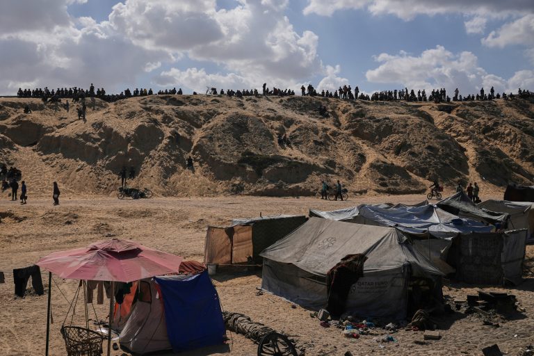 Γάζα: Αναδιπλώθηκαν οι ισραηλινές δυνάμεις – Στη δημοσιότητα ο κατάλογος 250 Παλαιστινίων κρατουμένων που θα απελευθερωθούν
