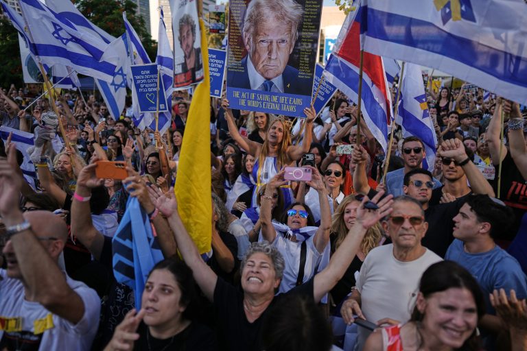 Ένα οδυνηρό κεφάλαιο κλείνει με την επιστροφή των ομήρων – Το απόγευμα η παράδοση των σορών – Τo ΕΡΤnews στην καρδιά των γεγονότων
