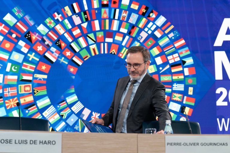ΔΝΤ: Η Βρετανία δεύτερη ταχύτερα αναπτυσσόμενη οικονομία το 2025, αλλά με τον υψηλότερο πληθωρισμό στη G7