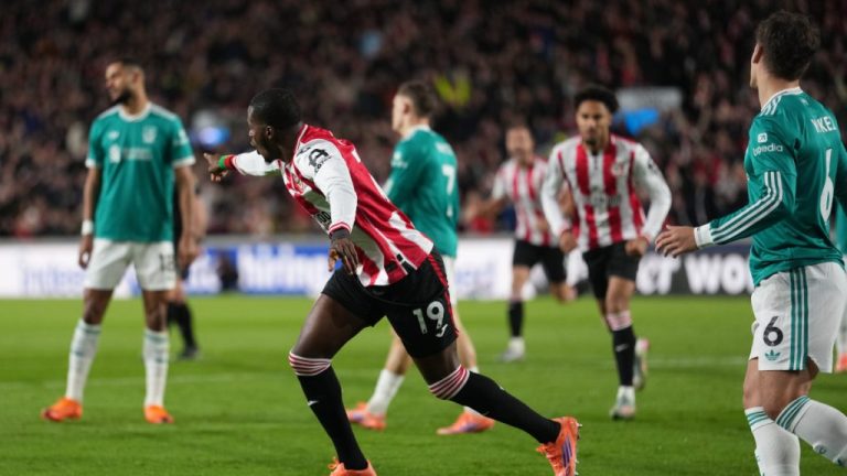 Premier League: Δεν έχει βρει ακόμα το γιατρικό στην Αγγλία η Λίβερπουλ, 3-2 με την Μπρέντφορντ