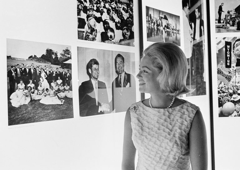 Η τελευταία κυρία των Kennedy: Πέθανε η Joan Kennedy σε ηλικία 89 ετών