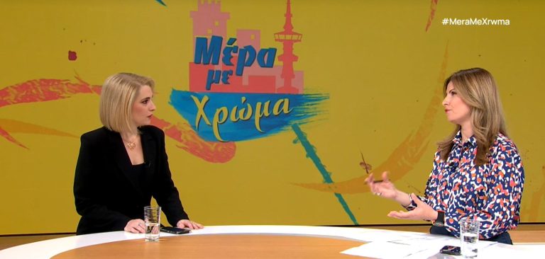 Η Ρούλα Πατεράκη επιστρέφει στο ΚΘΒΕ με την παραγωγή «Sillilab: No Difference Between Ho Ho Ho!!!»