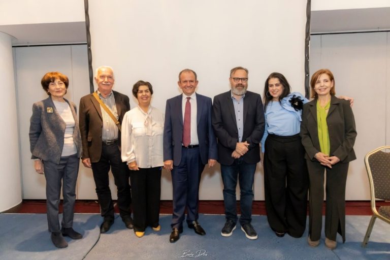 Βόλος: “Ζωντάνεψε” η ιστορία του λιμανιού – Παρουσιάστηκε το βιβλίο του ΟΛΒ “Ιστορώντας τη Ρότα του Λιμένα Βόλου (1883–2001)”