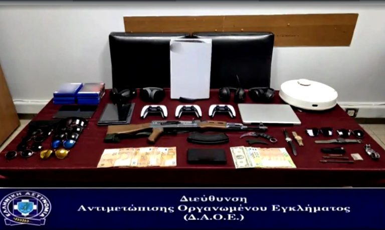 Θεσσαλονίκη: Τέσσερις συλλήψεις για διαρρήξεις σπιτιών – Οι δράστες προωθούσαν τη λεία τους σε κατάστημα