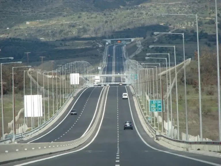 Ηχηρό και καθολικό «όχι» του τεχνικού κόσμου στο κλείσιμο της «Εγνατία Οδός Α.Ε.» σύμφωνα με το ΤΕΕ Τμήμα Κ. Μακεδονίας