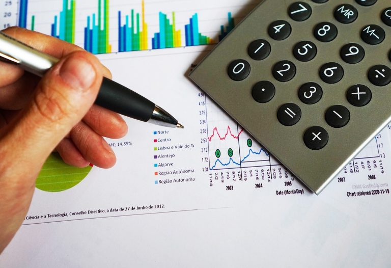 ΔΥΠΑ: Ξεκινούν αύριο (8/10) οι αιτήσεις για τον Δ΄ κύκλο του προγράμματος επιχειρηματικότητας ανέργων