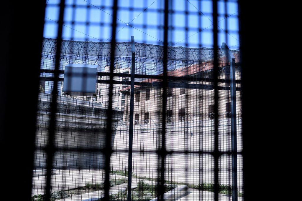 Στη φυλακή Λα Σαντέ ο Σαρκοζί – Έγινε ο πρώτος ηγέτης της ΕΕ που φυλακίζεται