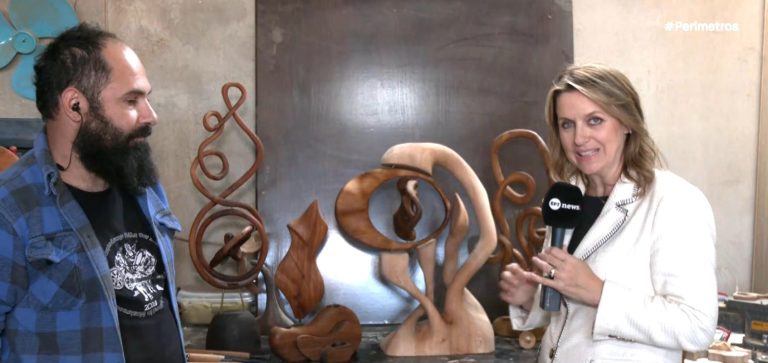 Γ. Καράμος: Ένας μοναδικός ξυλογλύπτης που εντυπωσιάζει με τα καλλιτεχνήματά του