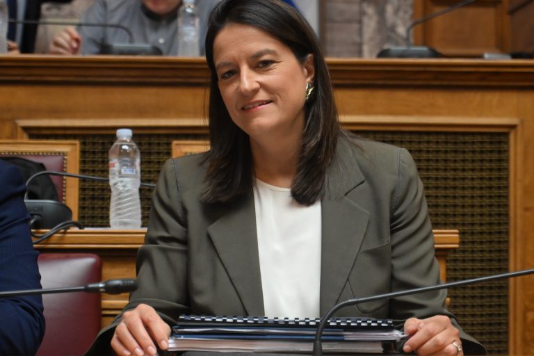 Ν. Κεραμέως: Θα υπερασπιστούμε το νομοσχέδιο μέχρι κεραίας γιατί στηρίζει τους εργαζόμενους – Την απόσυρσή του ζήτησε η αντιπολίτευση