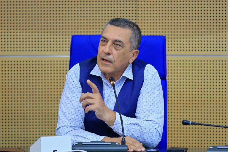 Να μην κλείσει το κατάστημα της “Εθνικής” Τράπεζας στο Μουζάκι ζητά ο Δ. Κουρέτας