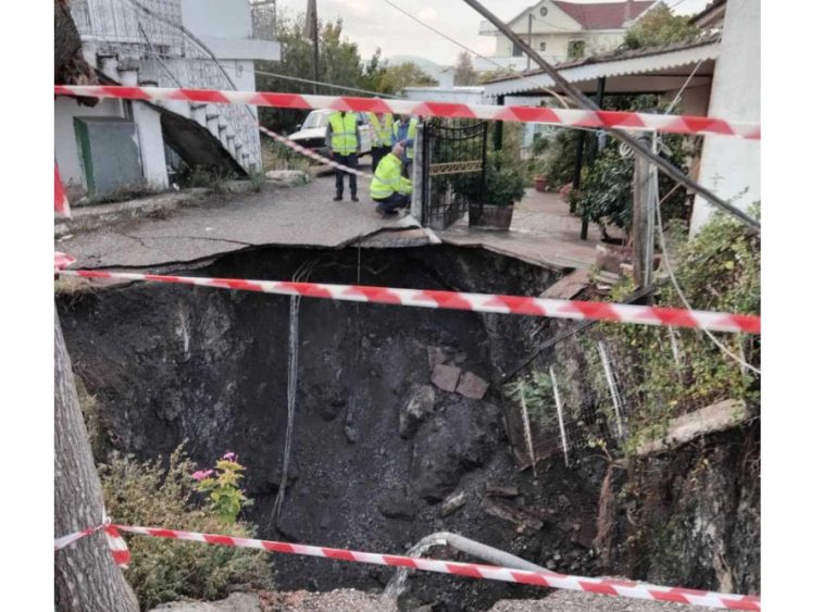 Ευθ. Λέκκας στο ΕΡΤnews για τον κρατήρα σε χωριό της Αιτωλοακαρνανίας: Τι πρέπει να προσέχουν οι κάτοικοι