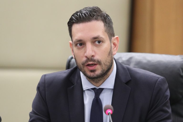 Κ. Κυρανάκης στο ΕΡΤnews: Σχεδιάζεται επιδότηση ηλεκτρικών αυτοκινήτων με εισοδηματικά κριτήρια