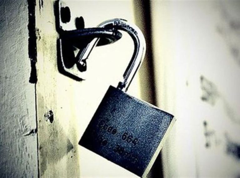 Συνελήφθησαν δύο νεαροί στον Βόλο για σειρά διαρρήξεων σε καταστήματα