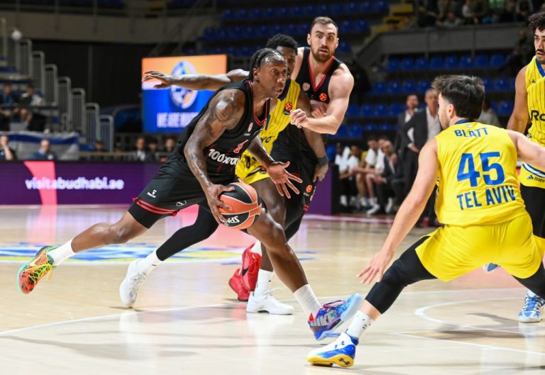 Euroleague: Απίθανη ανατροπή και νίκη στο Βελιγράδι για τον Ολυμπιακό με 95-94 επί της Μακάμπι σε ένα χιτσκοκικό φινάλε